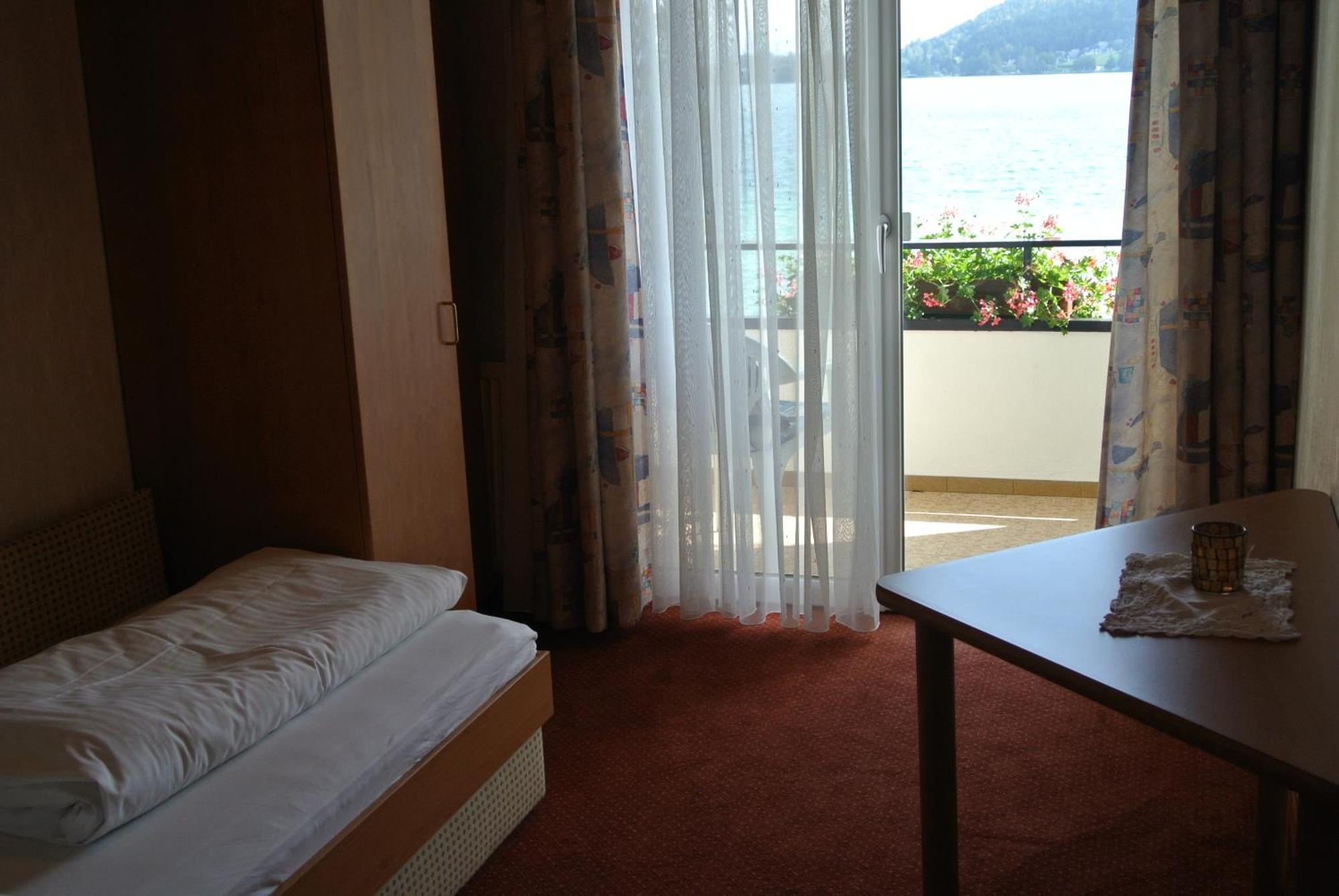 Haus Am See Sankt Kanzian am Klopeiner See Rum bild